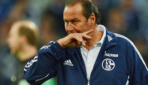 Huub Stevens kritiesierte nach dem Sieg gegen Mainz die Schalke-Fans