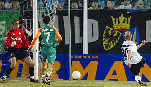 Fürth und Bremen trafen sich bislang nur einmal: Im Pokal-Viertelfinale 2004 gewann Werder mit 3:2