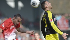 Dortmunds Julian Schieber (r.) stand erstmals in dieser Saison in der BVB-Anfangsformation