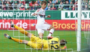 Thomas Müller erzielte das 100. Pflichtspieltor des FC Bayern im Jahr 2015