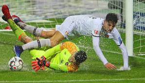 Spieler und Verantwortliche von Bayer Leverkusen haben nach dem 1:1 beim 1. FC Nürnberg die Bedingungen kritisiert.