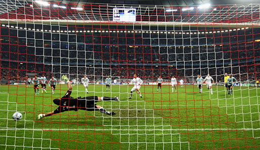 Bayern-Stürmer Miroslav Klose erzielte per Elfmeter sein siebtes Tor im laufenden Wettbewerb