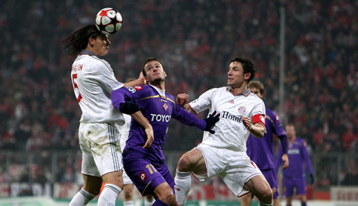 Bayern gewann das Achtelfinal-Hinspiel gegen die Fiorentina. Beim 2:1 stand Klose im Abseits