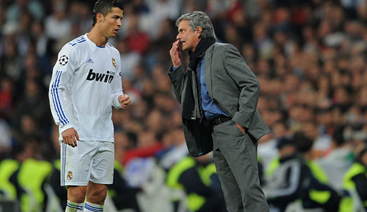 Möchte nicht in einem so defensiven Team wie Real Madrid spielen: Super-Star Christiano Ronaldo (l.)