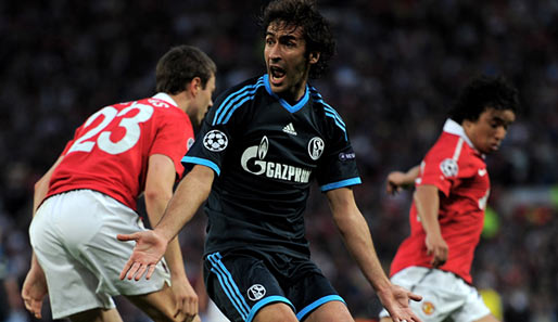 Raul (M.) war mit Schalke bei Manchester United in allen Belangen unterlegen