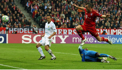 Gomez-Ersatz Ivica Olic sorgte mit einem Doppelpack für die 2:0-Halbzeitführung der Bayern