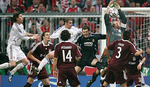 Cl-Achtelfinale, März 2007: Die Bayern retten den 2:1-Sieg über Real Madrid über die Zeit