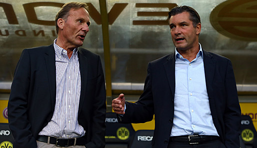 Manager Michael Zorc (r.) im Gespräch mit BVB-Boss Hans-Joachim Watzke