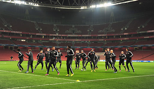 Der FC Bayern beim Abschlusstraining im Londoner Emirates Stadion