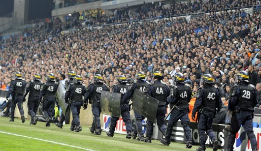 Beim Spiel in Marseille sorgten Fans von Fenerbahce für Ärger