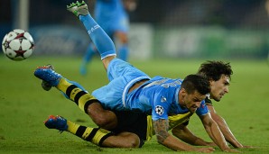 Mats Hummels verletzte sich bei der Niederlage gegen Neapel und musste ausgewechselt werden