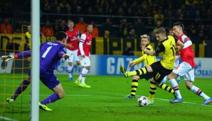 Chance vertan: Marco Reus tritt gegen Arsenal in aussichtsreicher Position am Ball vorbei