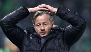 Jens Keller steht vor dem Spiel in Basel gehörig unter Druck
