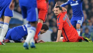 Nach dem Foul an Chelsea-Star Oscar musste Zlatan Ibrahimovic mit Rot vom Platz
