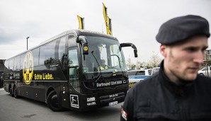 Der BVB-Bus kam um 17.30 Uhr sicher am Dortmunder Stadion an