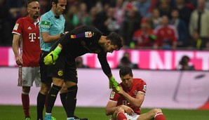 Robert Lewandowski hatte sich gegen Dortmund an der Schulter verletzt
