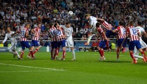 Als Atletico schon wie der sichere Sieger aussah, wuchtete Sergio Ramos in der Nachspielzeit einen Kopfball zum Ausgleich über die Linie