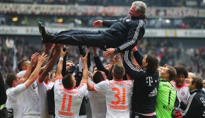 Nicht möglich gewesen wäre dieses magische Jahr der Münchner wohl ohne den Trainer: Jupp, Jupp, Jupp ... Heynckes, der kurz darauf seine Karriere beendete