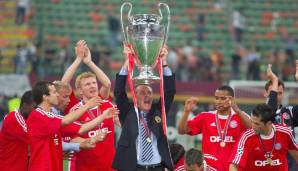 2001 – OTTMAR HITZFELD: Erlangte seinen zweiten CL-Sieg – diesmal mit dem FC Bayern. Leidtragender war erneut der FC Valencia, der im Elfmeterschießen an Oliver Kahn verzweifelte. Heute ist Hitzfeld im Ruhestand.