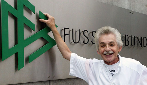 Physio Katzenmeier beendet nach 45 Jahren seine DFB-Karriere