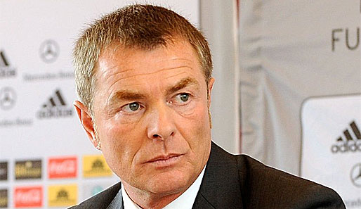Helmut Spahn ist seit November 2006 Sicherheitsbeauftragter des Deutschen Fußball Bundes