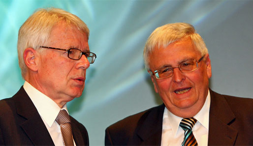 Theo Zwanziger (r.) erhält Rückendeckung vom Ligaverbands-Präsidenten Reinhard Rauball