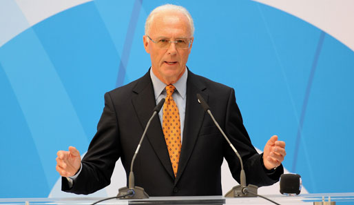 Franz Beckenbauer sieht auch nach Ballacks Ausfall Chancen auf den WM-Titel
