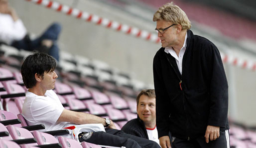 Seit vielen Jahren ein Team: Bundestrainer Joachim Löw und Urs Siegenthaler (r.)