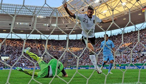 Mario Gomez erzielte gegen Uruguay im 44. Länderspiel sein 16. Tor
