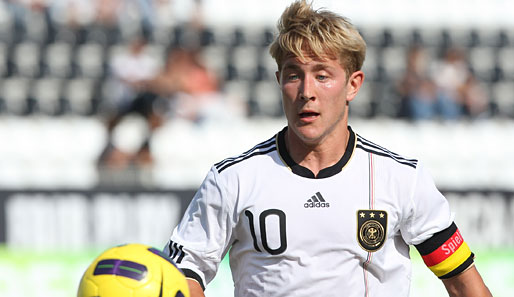 Der Schalker Mittelfeldspieler Lewis Holtby ist Kapitän der deutschen U21-Nationalmannschaft