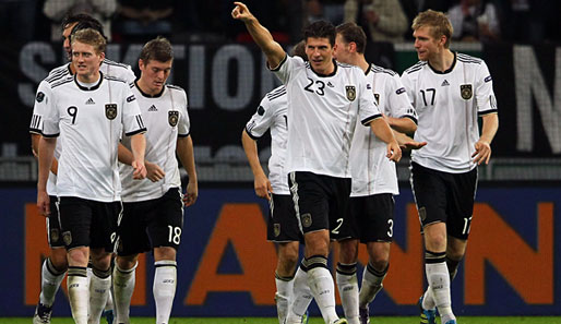 Mario Gomez (M.) erzielte den dritten deutschen Treffer gegen Belgien