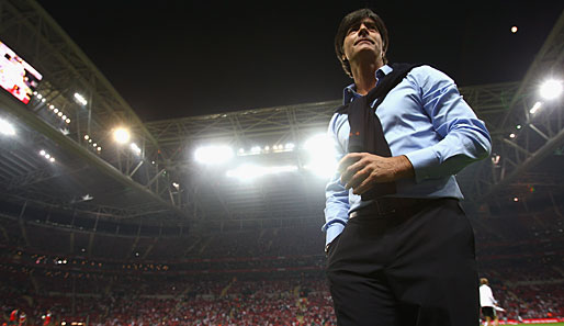 Joachim Löw könnte sich beim Gewinn der EM 2012 über 300.000 Euro freuen