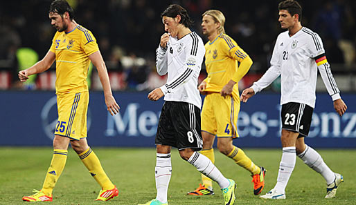 Enttäuschte deutsche Gesichter nach drei Gegentoren in der ersten Halbzeit gegen die Ukraine