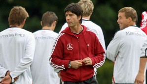 August 2006: Joachim Löw bereitet sich auf sein erstes Länderspiel als Bundestrainer vor