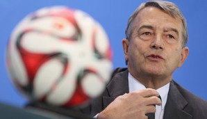 Wolfgang Niersbach hat das Amt von Theo Zwanziger als DFB-Präsident übernommen