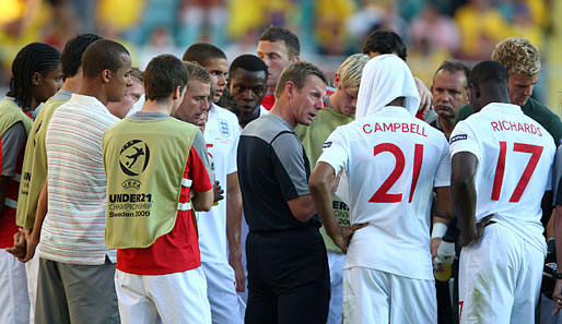 Die englische Mannschaft um Trainer Stuart Pierce steht im Finale der U-21-EM