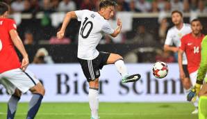 Mesut Özil: Bewegte sich clever zwischen den beiden Abwehrreihen der Norweger und erfüllte seine Rolle als Spielmacher vorbildlich. Tor, Assist, passt - Note: 2
