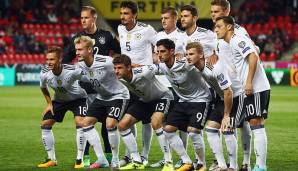 Mit diesen elf Akteuren startete Bundestrainer Joachim Löw ins siebte WM-Qualifiktionsspiel gegen Tschechien. Die Nationalmannschaft in der Einzelkritik