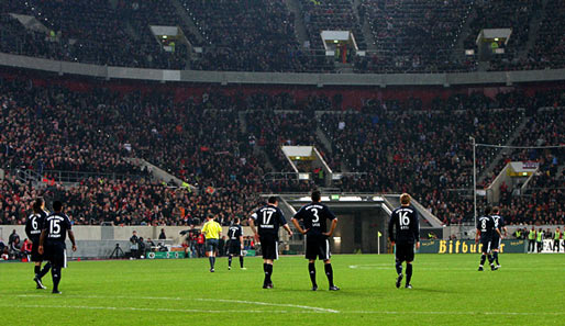 Der FC Bayern verlor in Düsseldorf gegen Leverkusen bereits das vierte von acht Rückrundenspielen