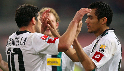 Fehlen Gladbach im DFB-Pokal: Raul Bobadilla (l.) und Juan Arango