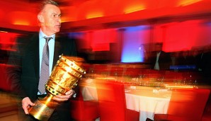 2000, 2003 und 2008 gewann Ottmar Hitzfeld den DFB-Pokal - jedes Mal mit dem FC Bayern München
