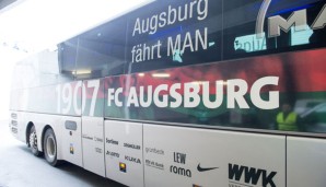 Vor der Begegnung mit Magdeburg wurde Augsburgs Bus beschmiert