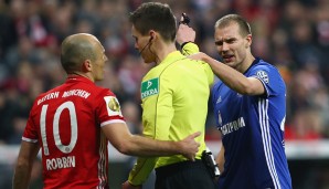 Schalkes Abend zusammengefasst, Teil zwei: Holger Badstuber sieht gegen seinen Ex-Verein die Ampelkarte. Am Ende stehen die Bayern zum achten Mal in Folge im DFB-Pokal-Halbfinale