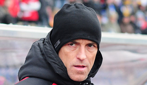 Erfurt-Trainer Karsten Baumann (Bild) muss im nächsten Spiel auf Verteidiger Jens Möckel verzichten