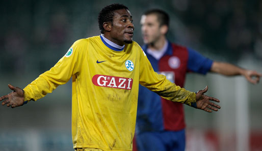 Bashiru Gambo wechselte 2009 von den Stuttgarter Kickers zu Erzgebirge Aue