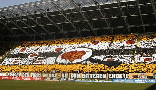 Die Fans von Dynamo Dresden können vorerst aufatmen - es gibt weiter Profifußball in Dresden