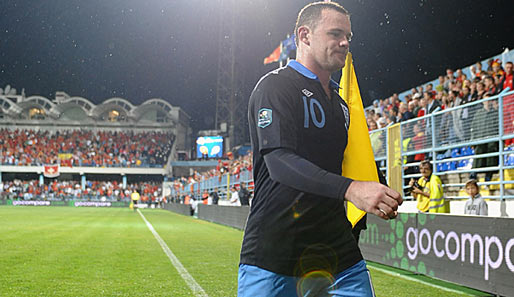 Wayne Rooney wird England in der Gruppenphase der EM 2012 in allen drei Spielen fehlen