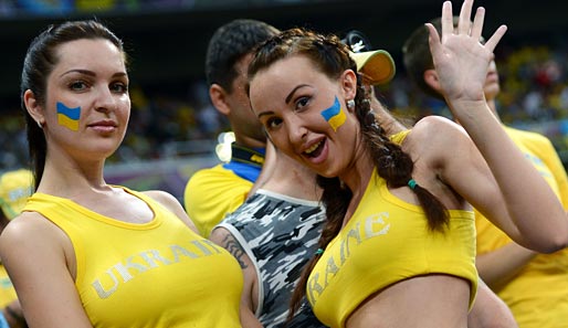Ukrainische Fans während der Europameisterschaft in ihrem Land