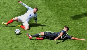 Wayne Rooney (England) zeigte beim Sieg gegen Wales als Stratege eine ganz feine Leistung. Initiator vieler guter Offensiv-Aktionen der Three Lions