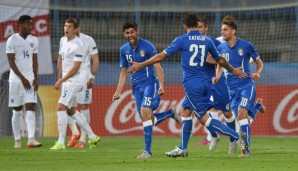 Marco Benassi erzielte die Tore zwei und drei für Italien